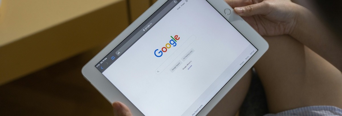 Header Google Ads vs SEO